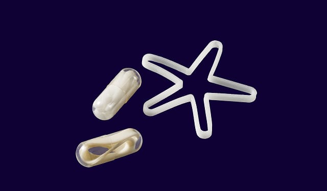 Gastroretentive devices, such as torus rings, flat rings, and star-shaped geometries designed for controlled oral drug release