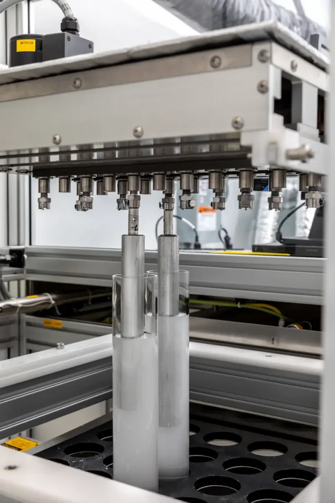 Dip molding and coating 683x1024 1